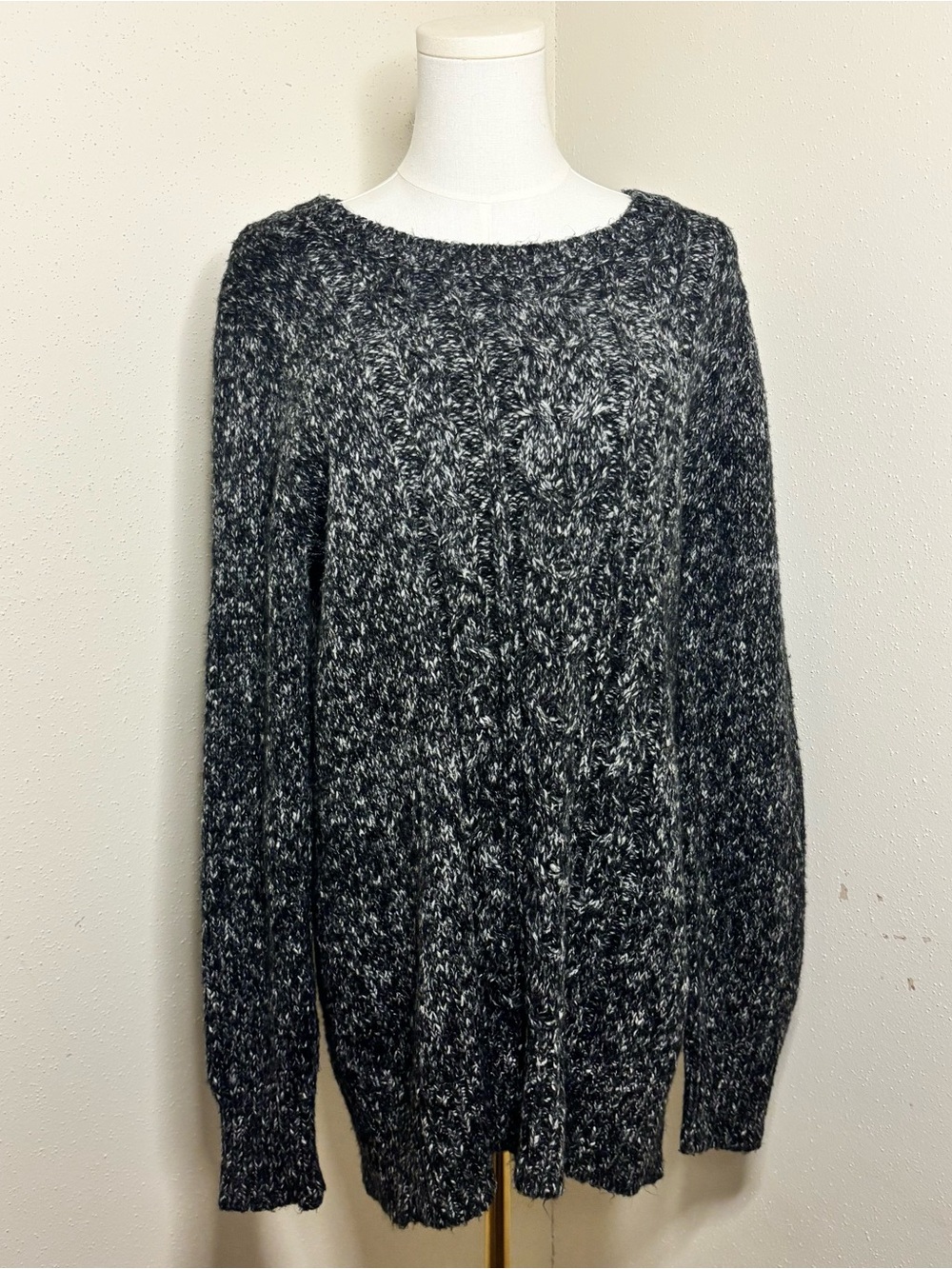 St John’s Bay Cozy Black & Gray Cable Knit Women’s Sweater XL